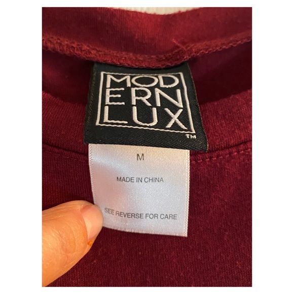 Mint condition and goes great with jeans. - Picture 4 of 4